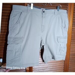 REDHEAD Cargo Shorts Mens 42 Khaki Cotton Outdoor Hiking Utility Pockets 42x9